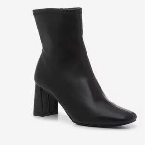 Steve Madden Harli Bootie Square Strech Boots size 6 NEW